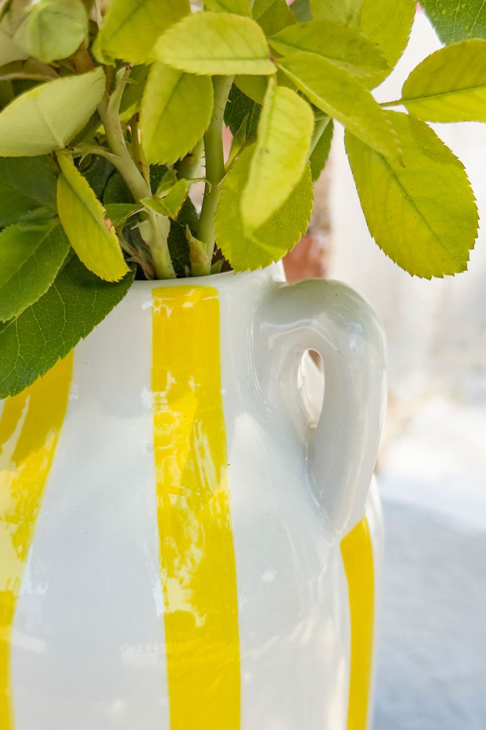 Flores Amarillo Jarrón Ánfora De Cerámica Diseño de Rayas Cristina Oria