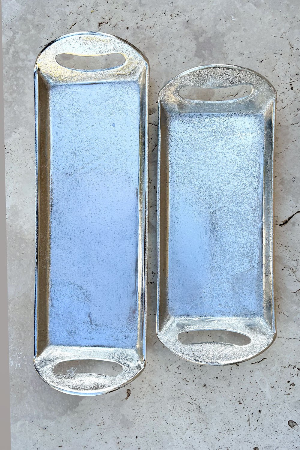 Bandeja Rectangular Con Asas Plateada Mediana