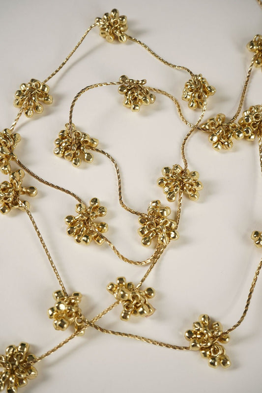 Collar Largo Dorado Con Borlones Cristina Oria 