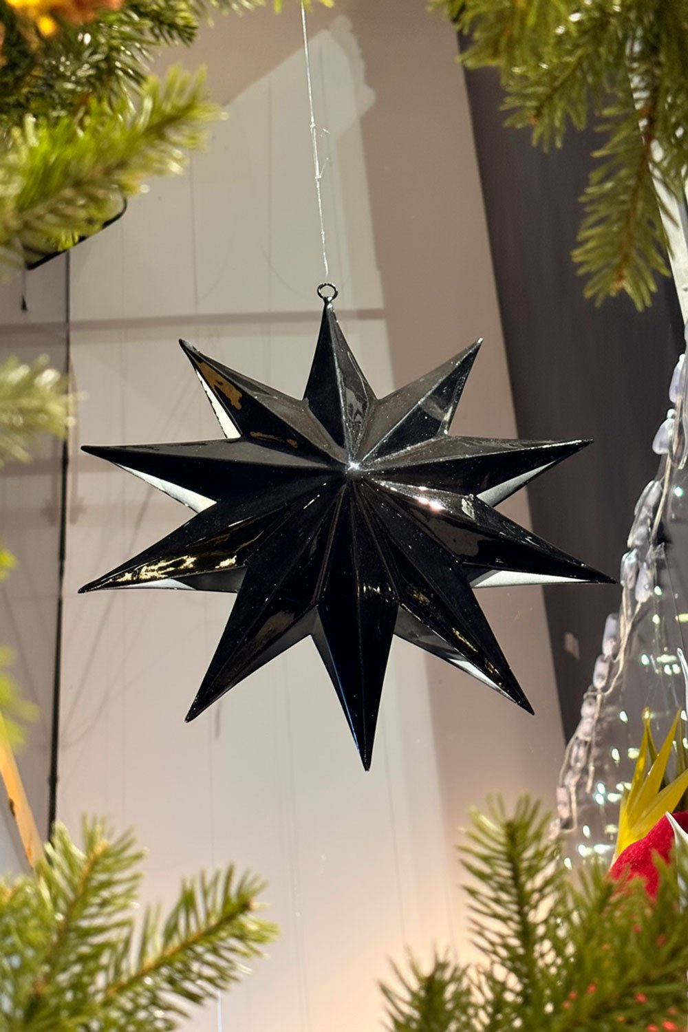 Adorno Estrella Metálica Negra Mediana Cristina Oria 