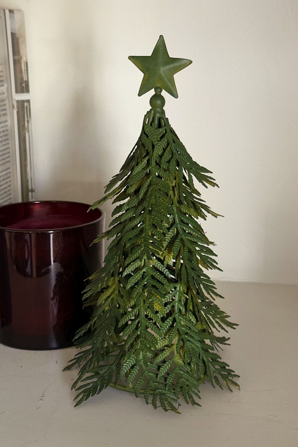 Árbol Decorativo De Metal Verde Con Textura De Hojas Cristina Oria 