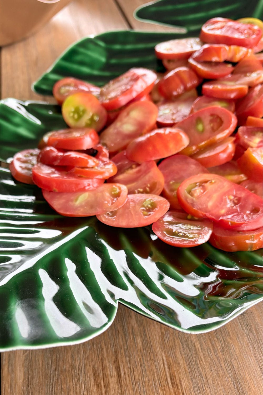 Tomate Bandeja Diseño Hoja De Selva Cristina Oria