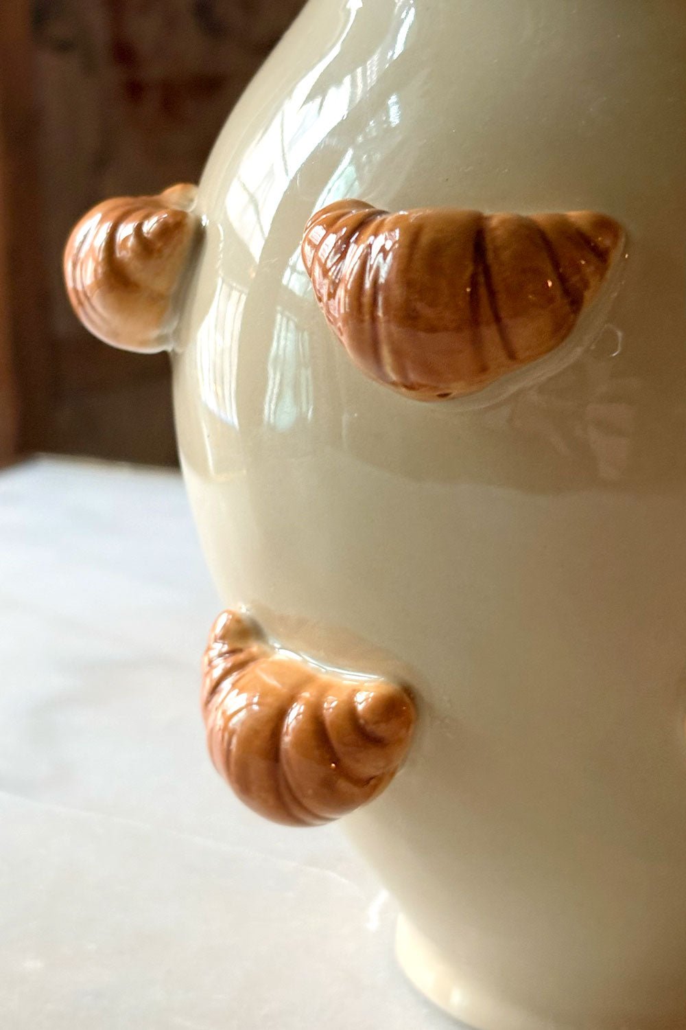 Vase en forme de croissant