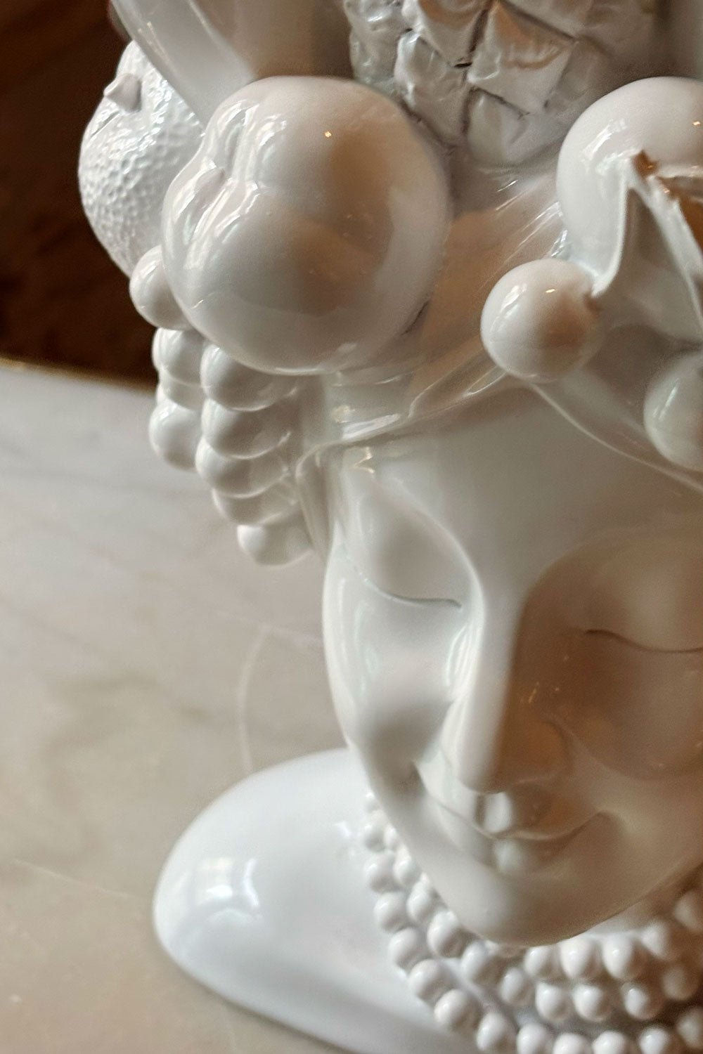 Vaso busto Lady Tutti Fruti in porcellana bianca