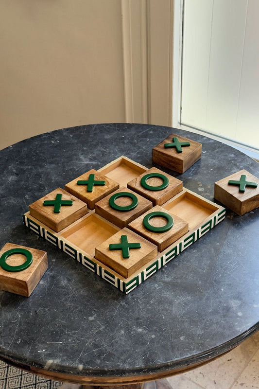 Juego De Resina Tres En Raya Detalle Verde Cristina Oria
