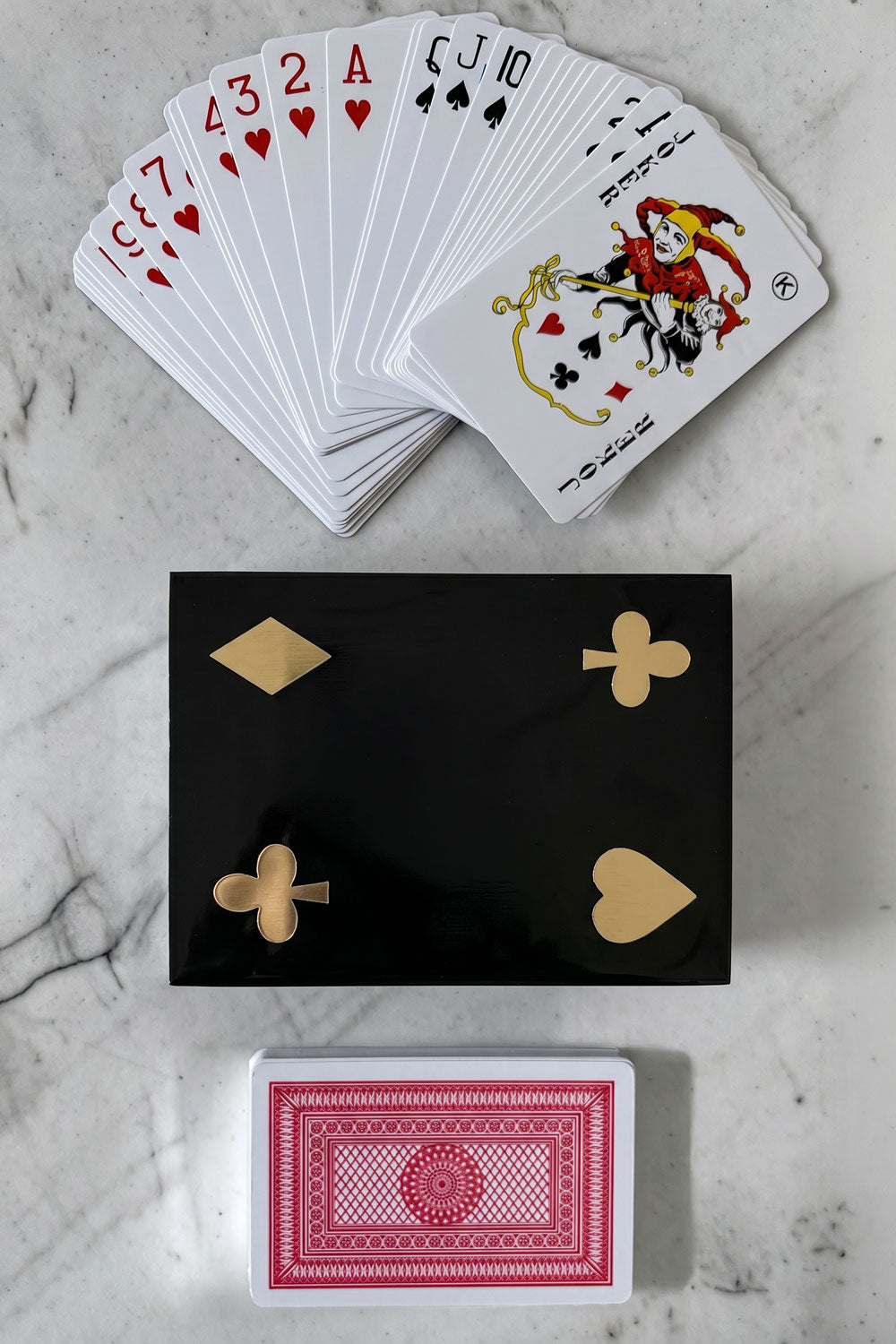 Juego De Cartas En Caja De Madera & Resina Negra Cristina Oria 