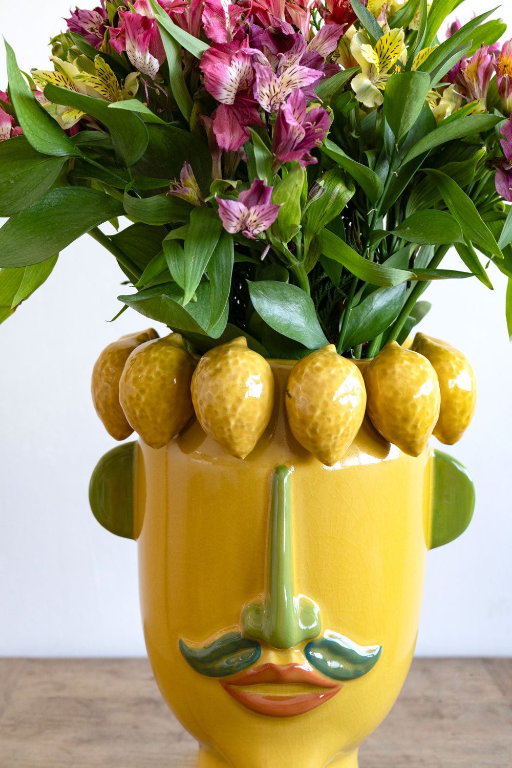 Detalles Jarrón Corona Limones Estilo Picasso Cristina Oria