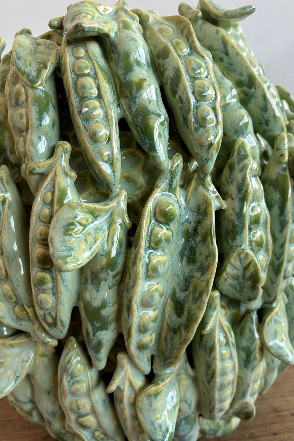 Detalle Textura Jarrón Con Diseño De Guisantes Grande Cristina Oria 