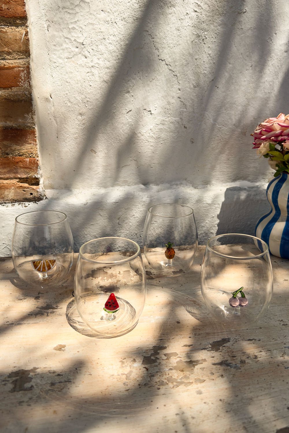 Cuatro Vasos De Vidrio Redondeado Con Figura De Fruta Cristina Oria