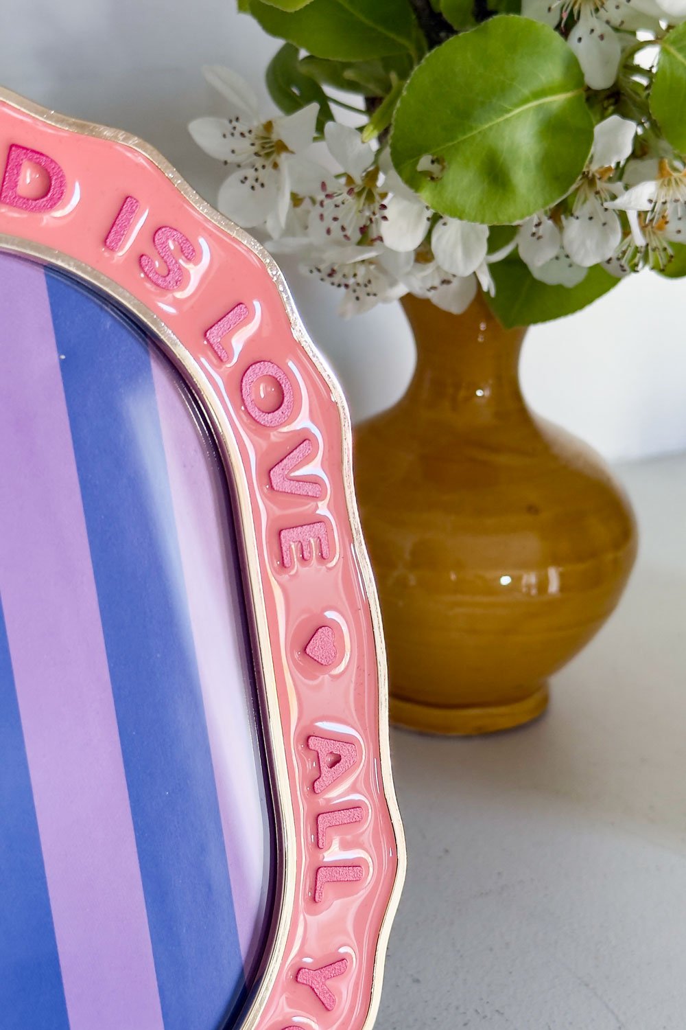 Detalles Marco De Fotos "All You Need Is Love" Cristina Oria