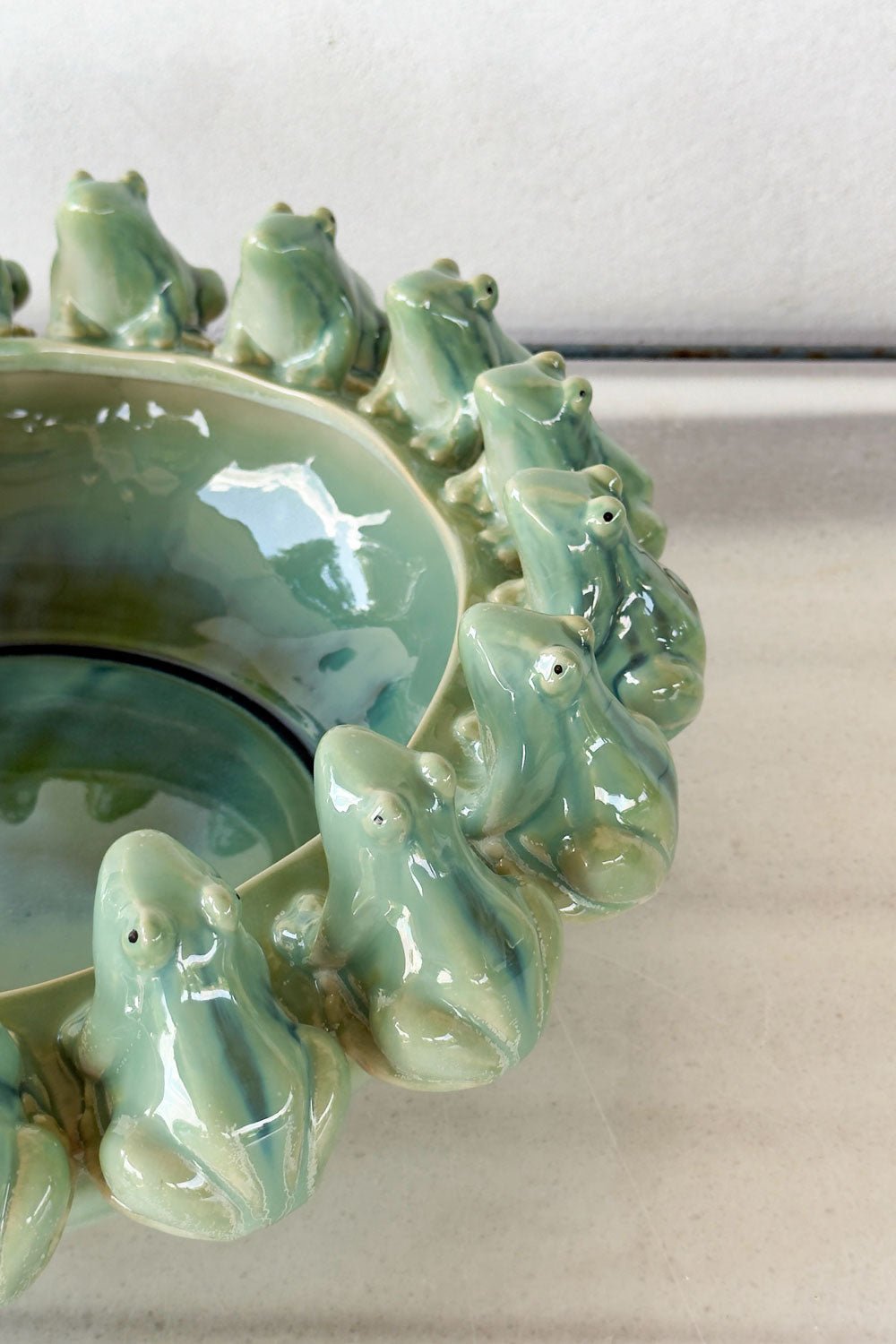 Detalles Centro De Mesa De Cerámica Diseño Ranas Cristina Oria