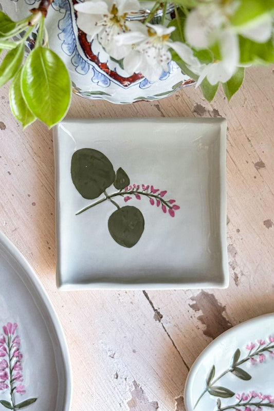 Pequeña Bandeja Cuadrada Con Diseño Flor Silvestre Rosa Cristina Oria