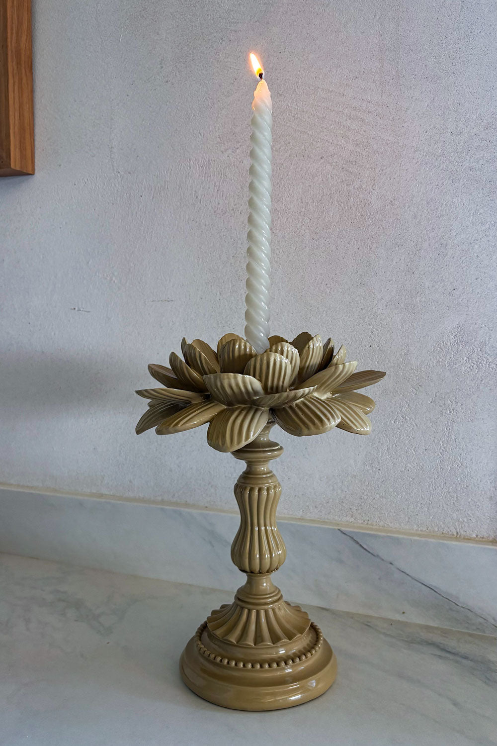 Candelabro Diseño Flor De Arena Cristina Oria