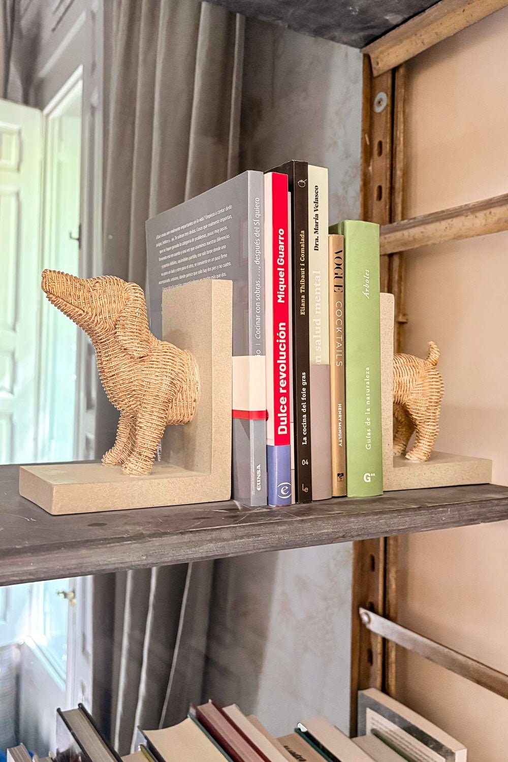 Soporte Para Libros Con Diseño Perro Salchicha Cristina Oria