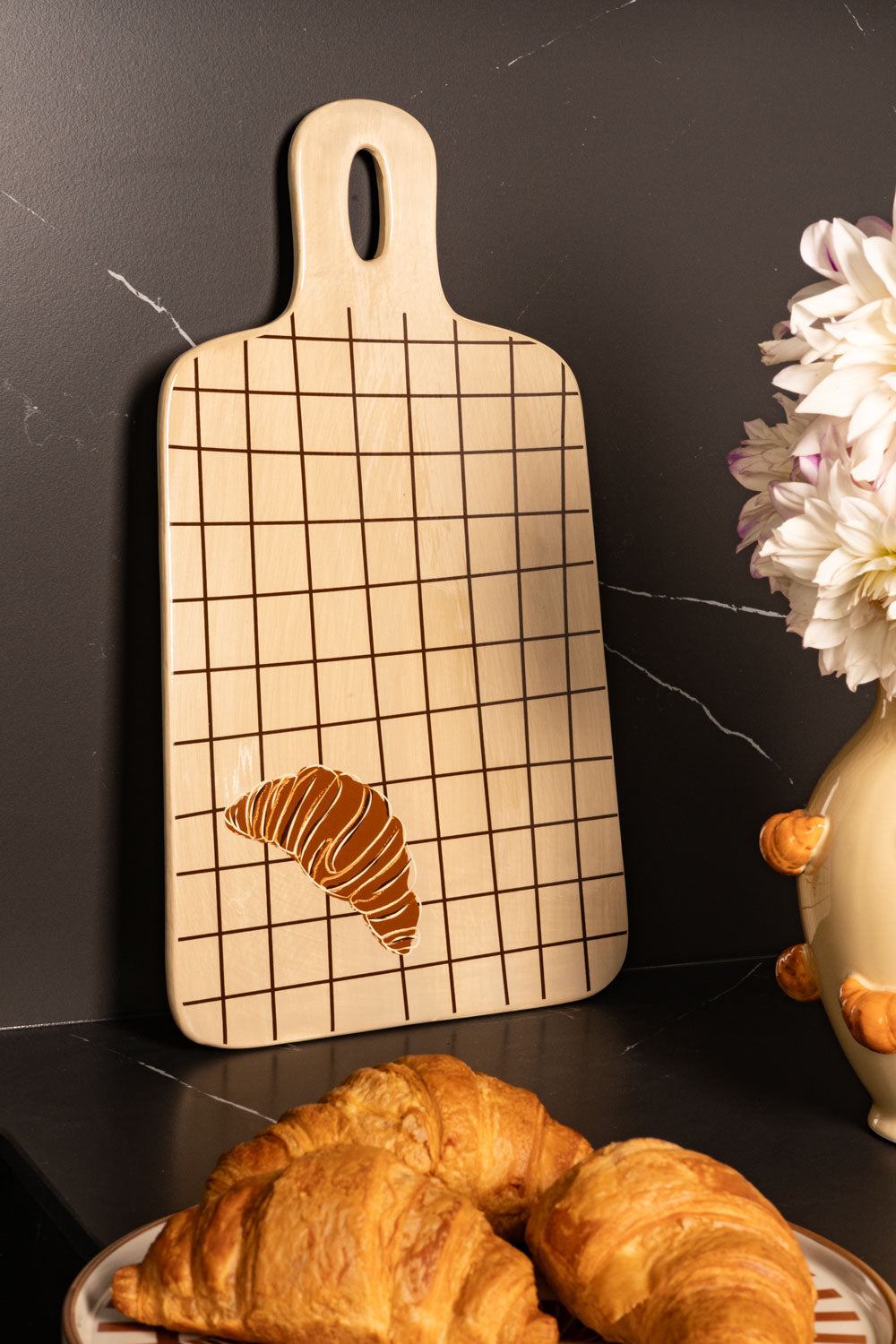 Tabla Con Mango Diseño Croissant Cristina Oria