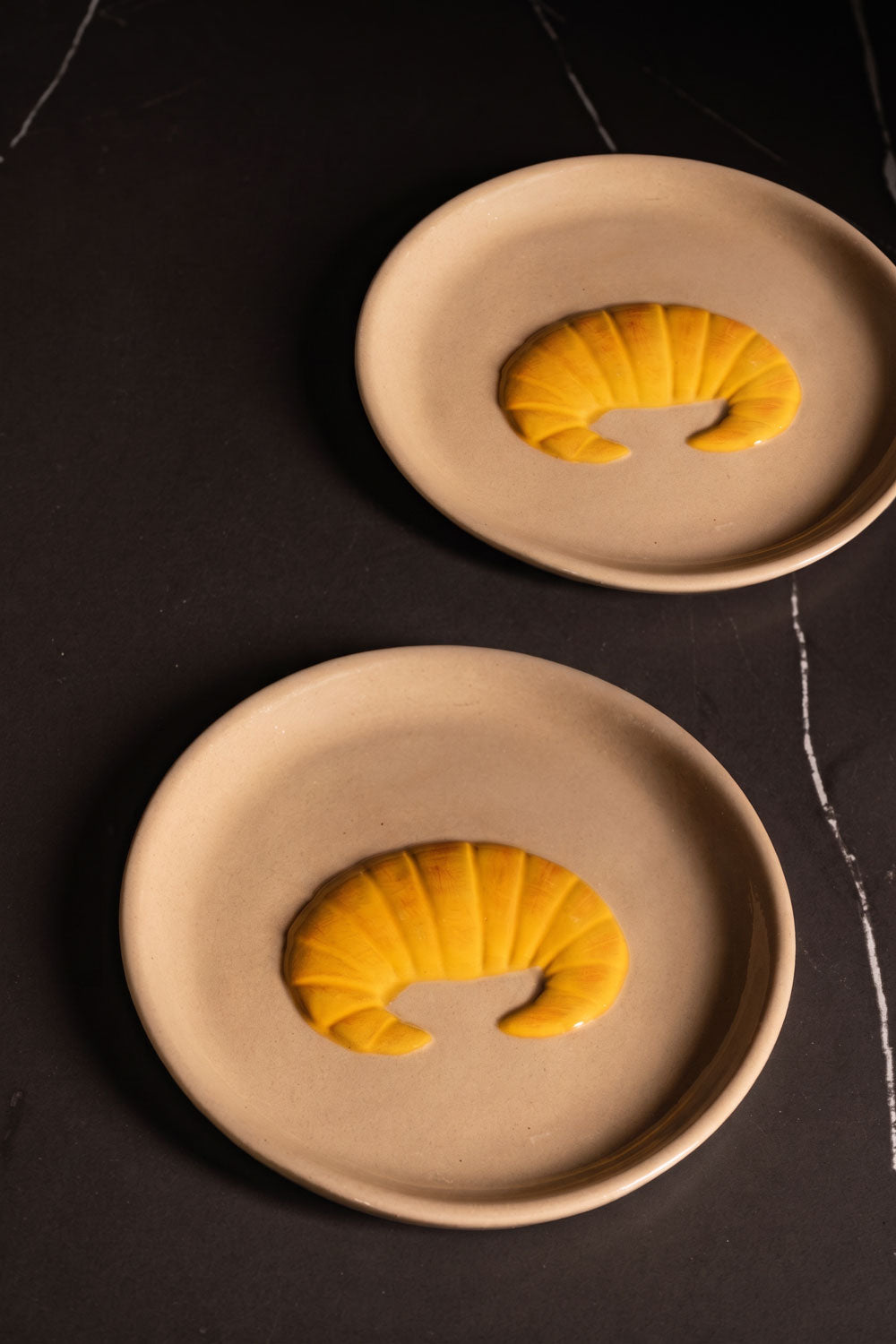 Detalles Plato Diseño Croissant Central Cristina Oria