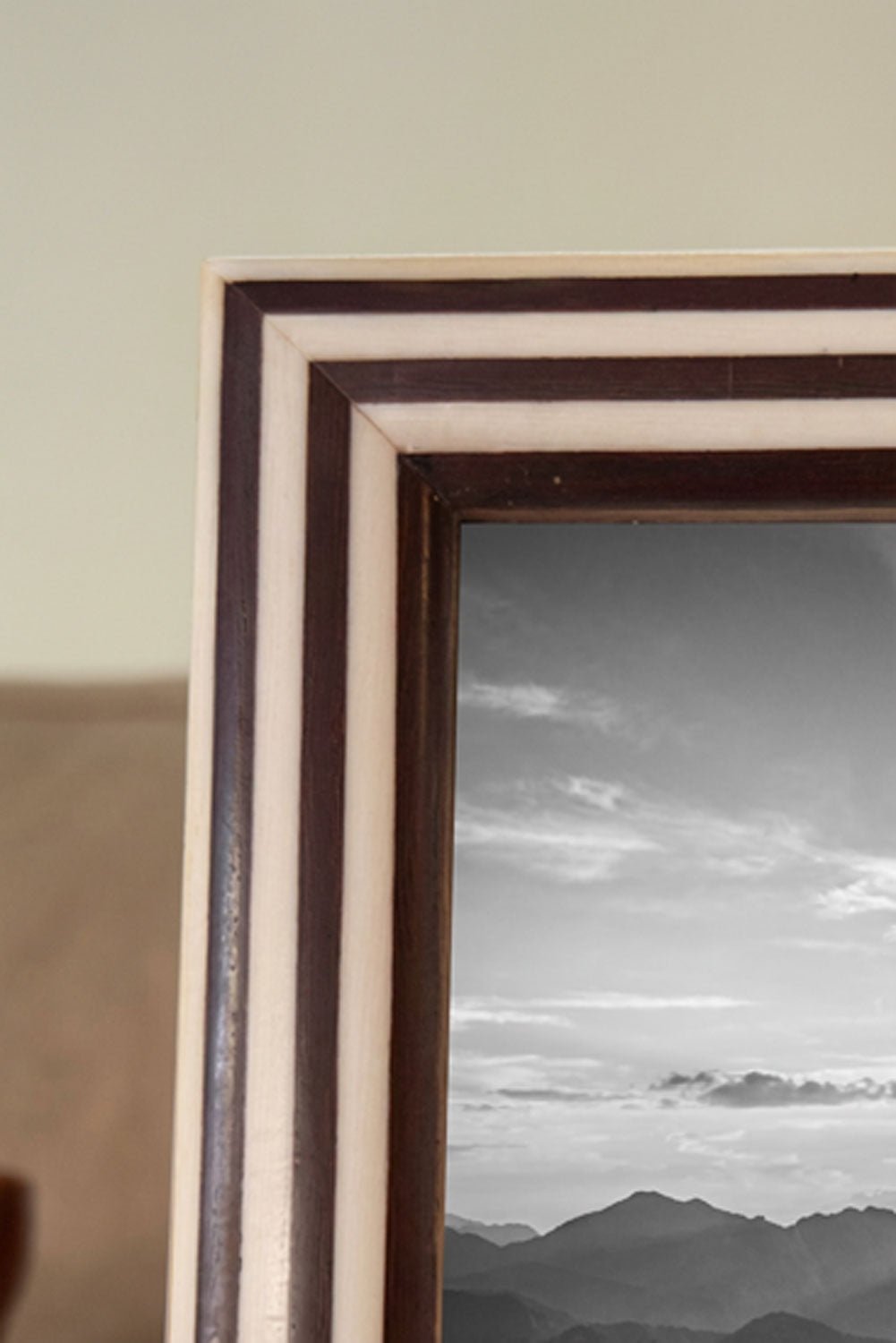 Marco De Fotos De Resina Con Diseño De Rayas Blancas Y Marrones