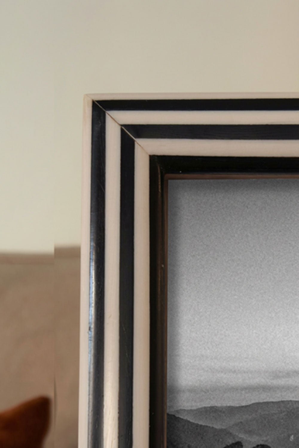 Marco De Fotos De Resina Con Diseño De Rayas Blancas Y Negras