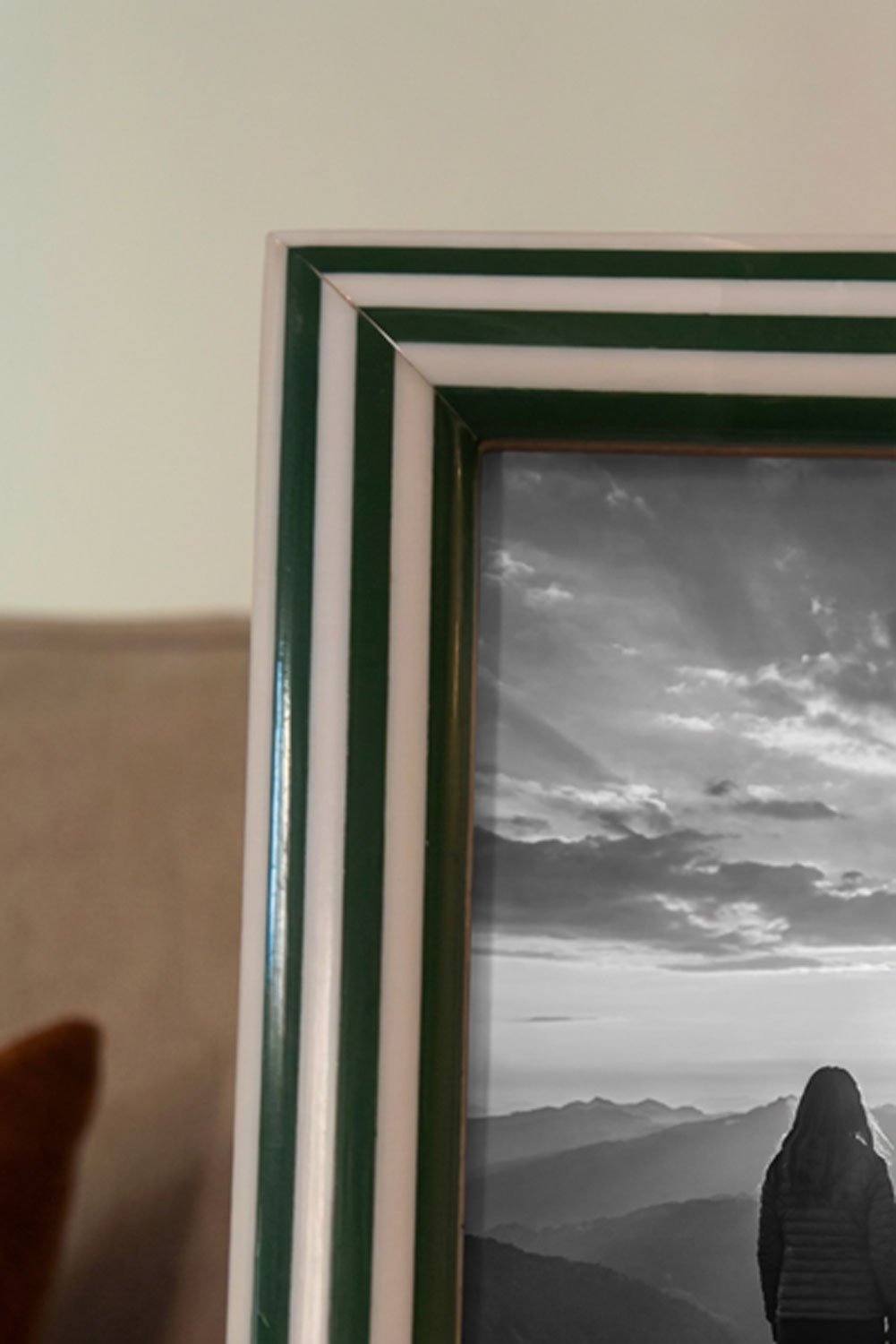 Marco De Fotos De Resina Con Diseño De Rayas Blancas Y Verdes