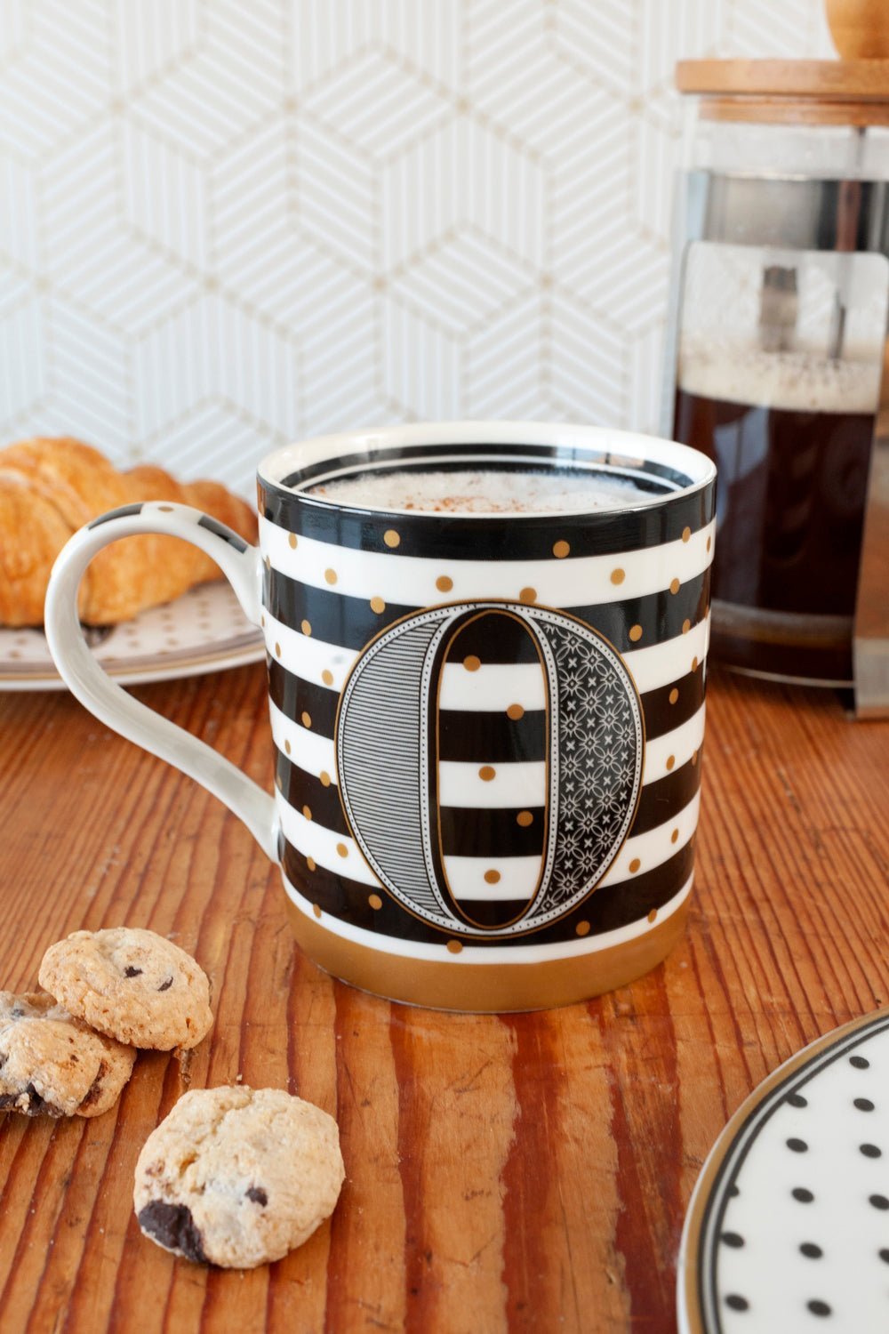 Saco de caneca com iniciais e biscoitos sem glúten especial professores