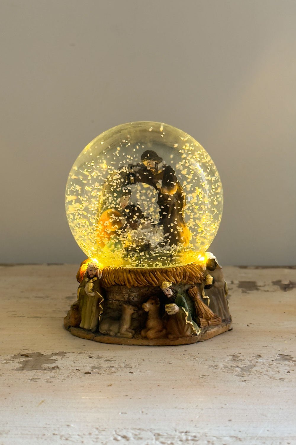 Nacimiento En Bola De Nieve Con Iluminación