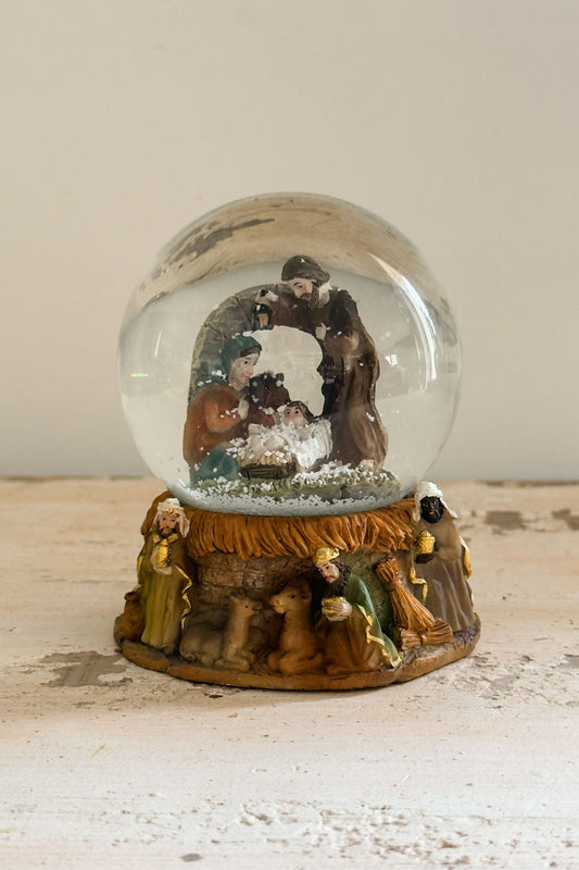 Nacimiento En Bola De Nieve Con Iluminación