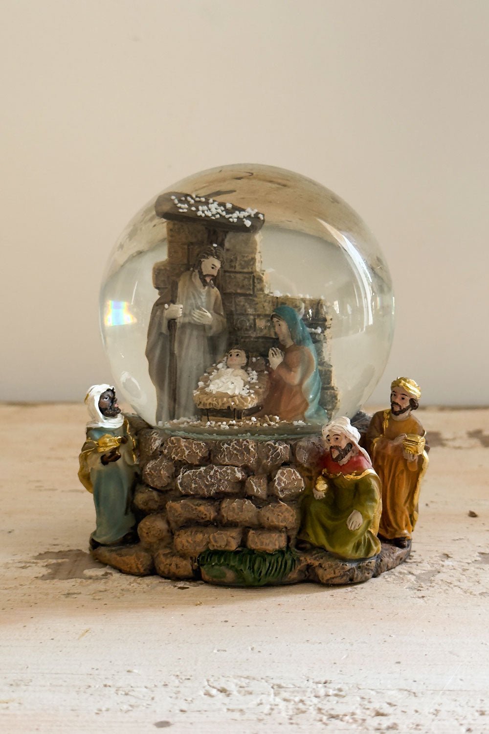 Nacimiento En Bola De Nieve Con Iluminación