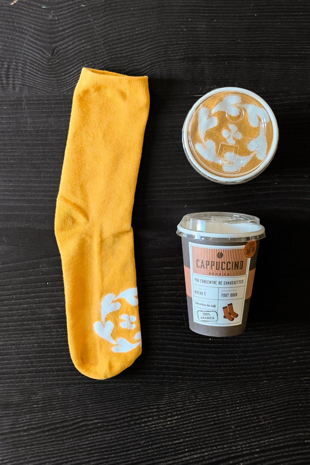 Detalle Calcetines Diseño Vaso Café Capuccino Cristina Oria 