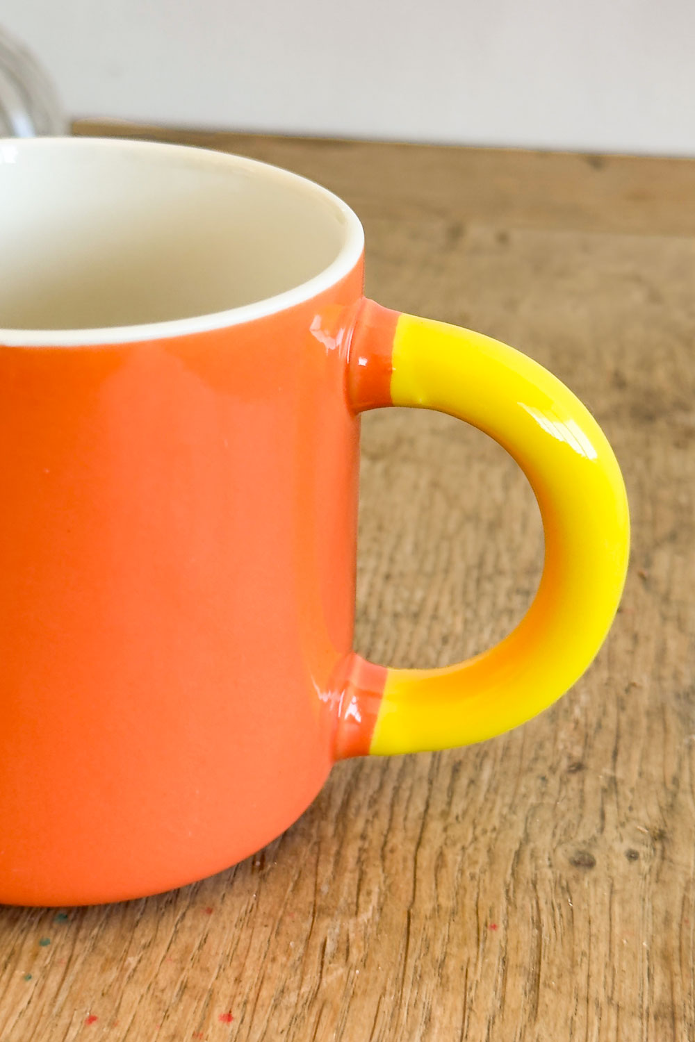 Detalles Roja Taza De Porcelana Con Asa De Colores Cristina Oria