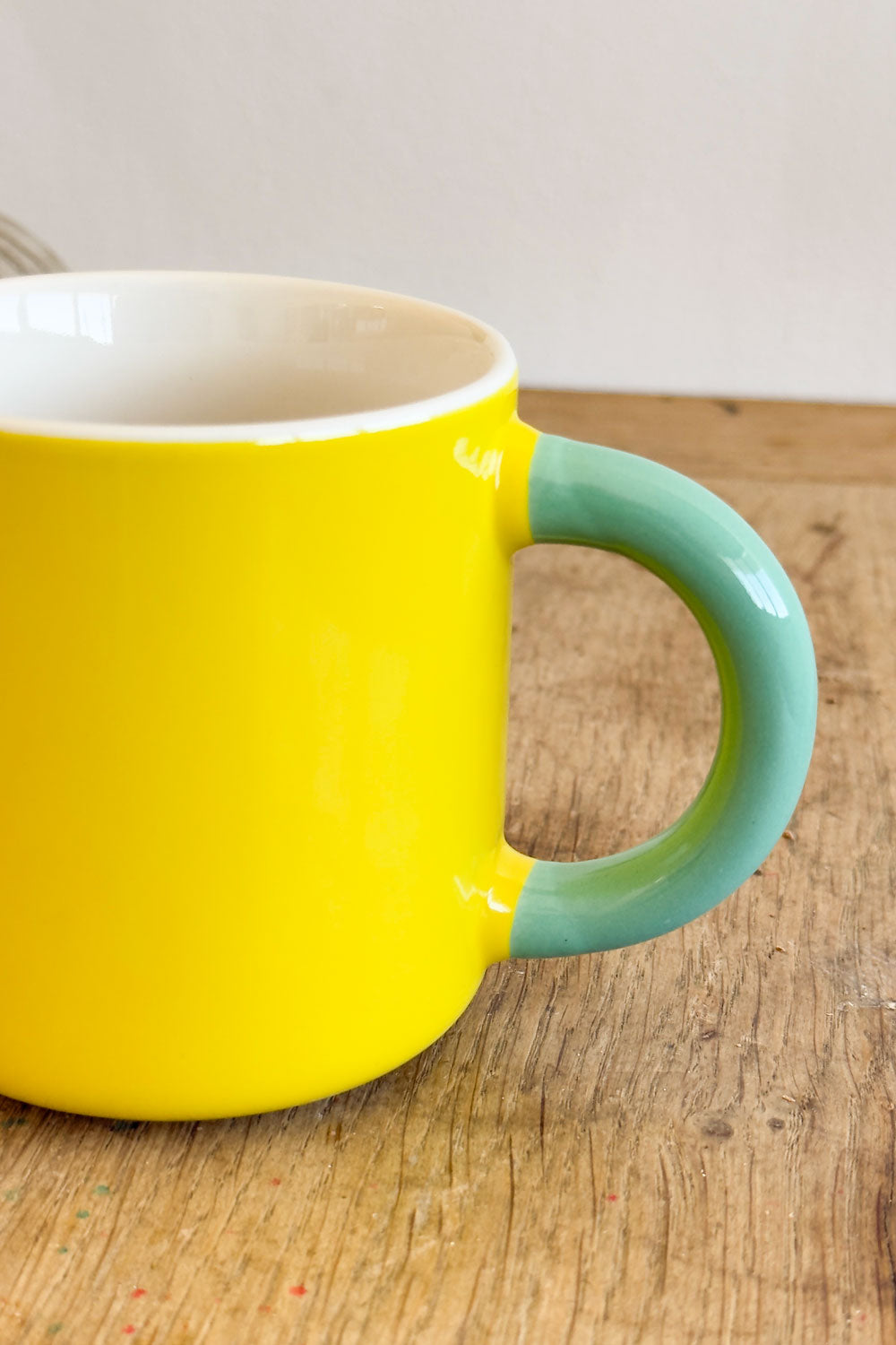 Detalles Amarilla Taza De Porcelana Con Asa De Colores Cristina Oria