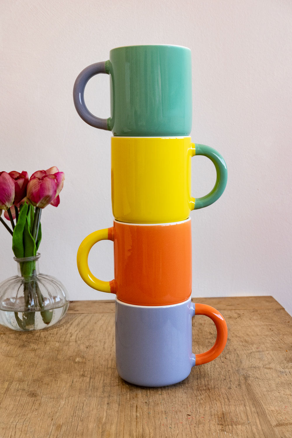 Cuatro Tazas De Porcelana Con Asa De Colores Cristina Oria