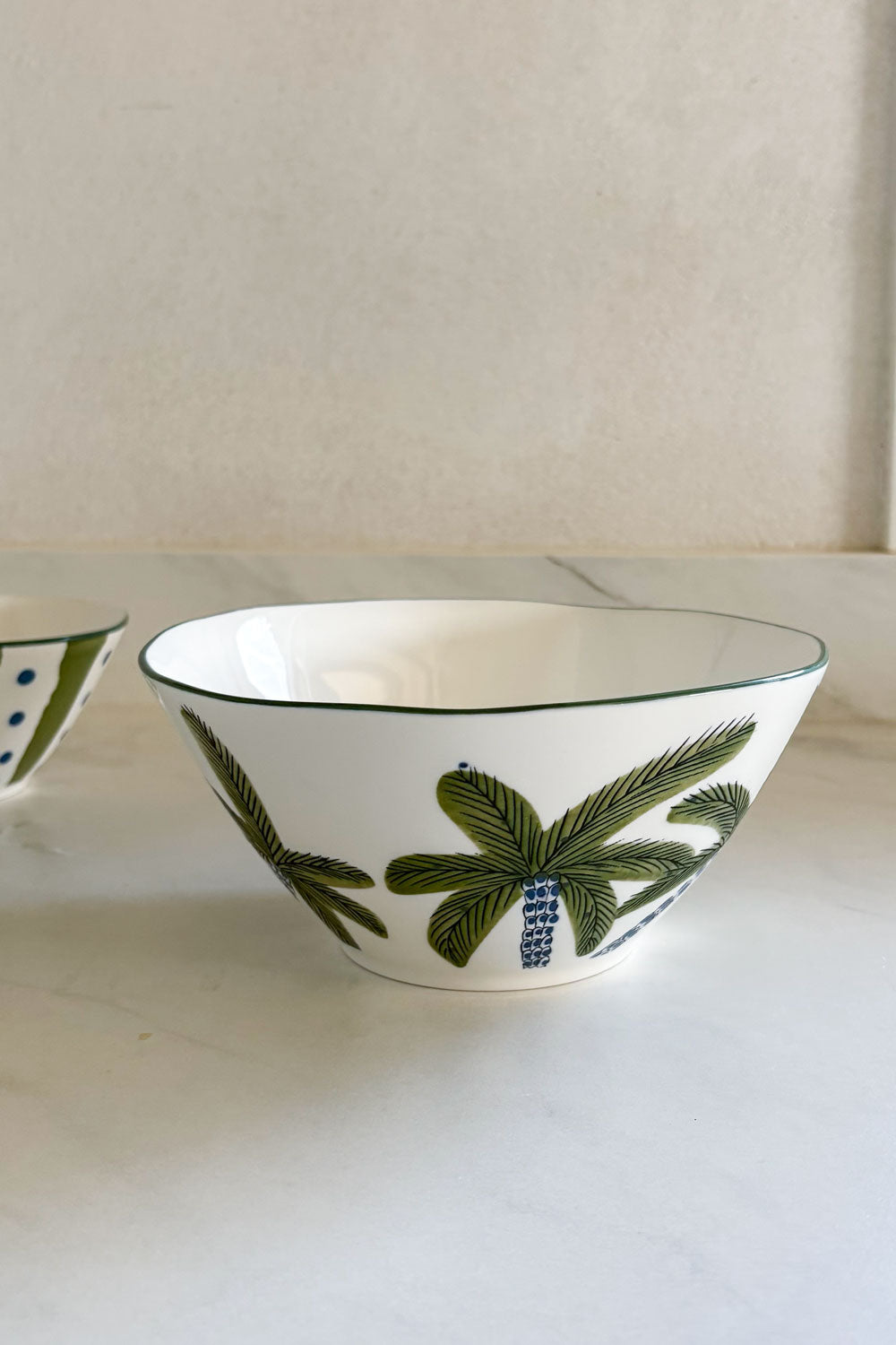 Ensaladera De Porcelana Diseño Palmeras Cristina Oria