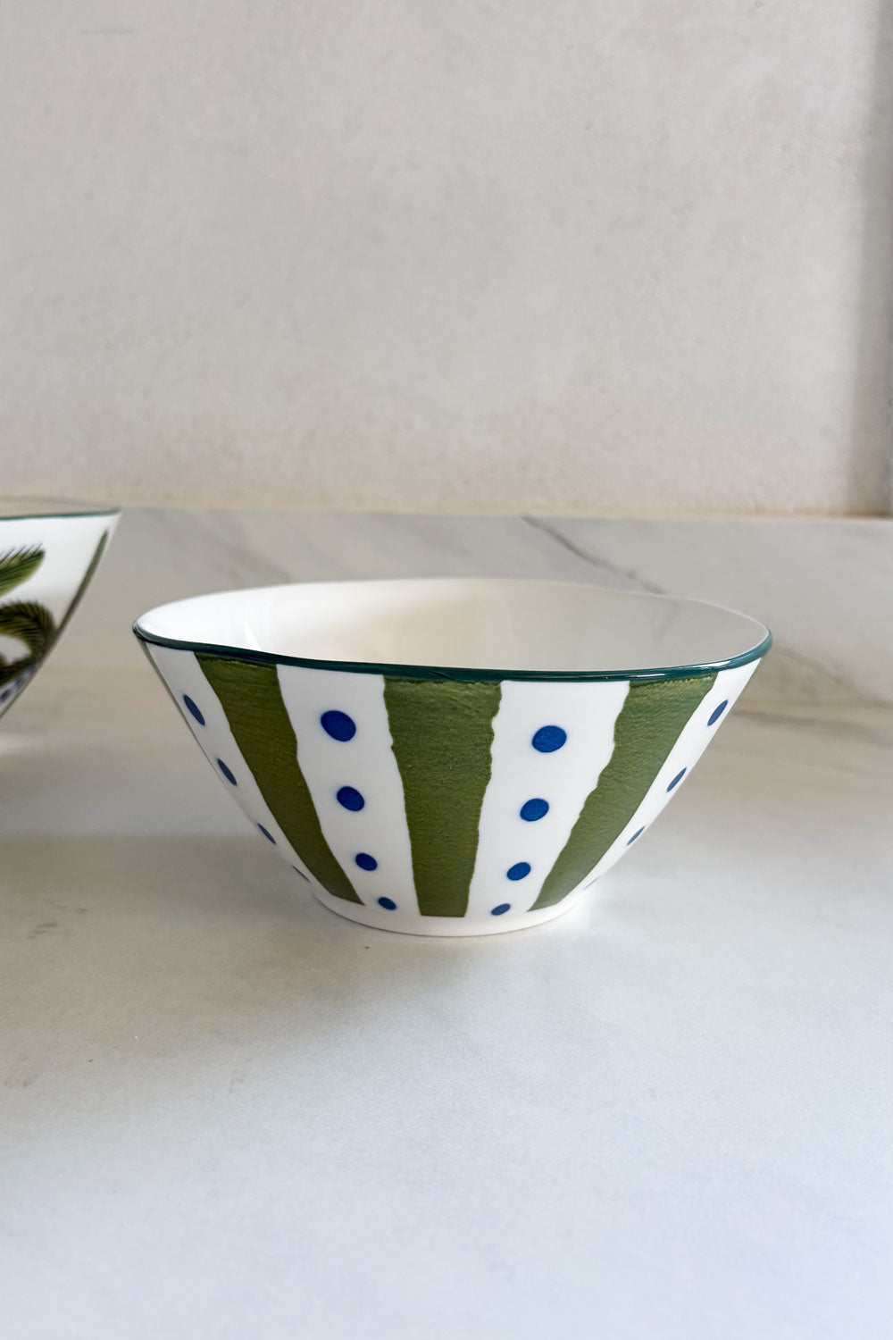 Cuenco De Porcelana Diseño Tropical Rayas Verdes Cristina Oria