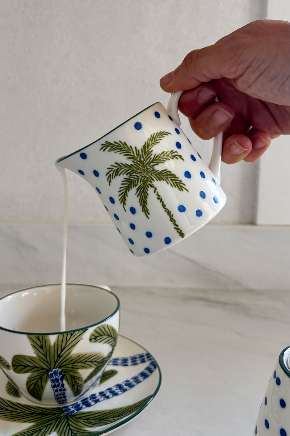 Leche Set Azucarero & Lechera De Porcelana Diseño Palmeras Cristina Oria