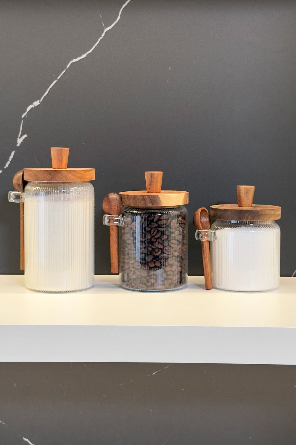 Tarro De Cristal Con Cuchara De Madera Cristina Oria