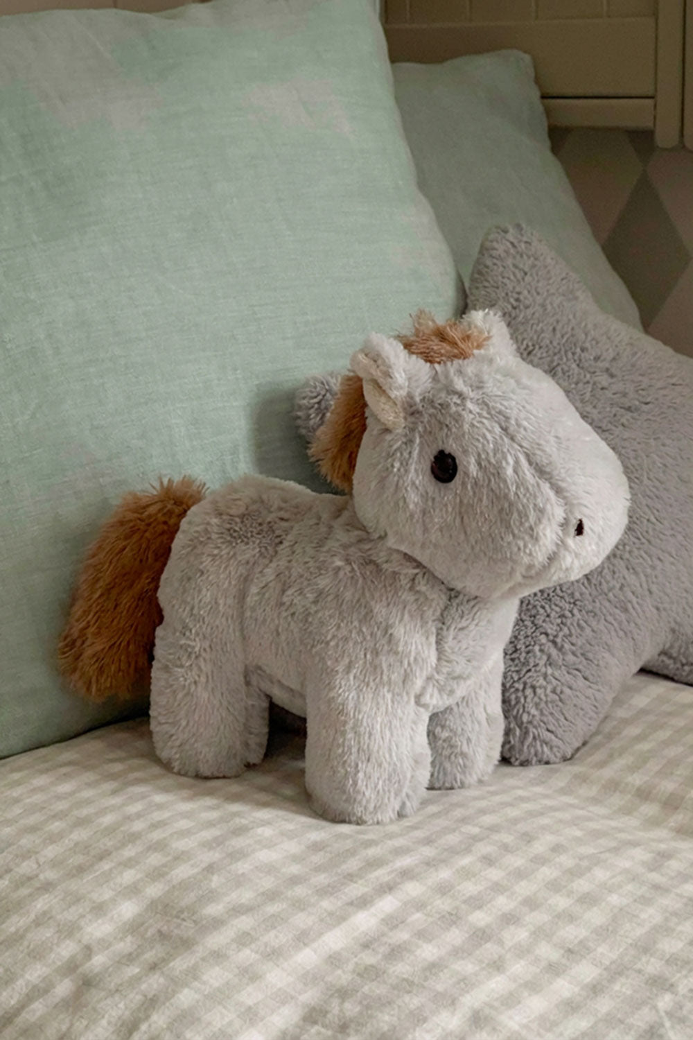Detalle Peluche Caballo Gris Cristina Oria 