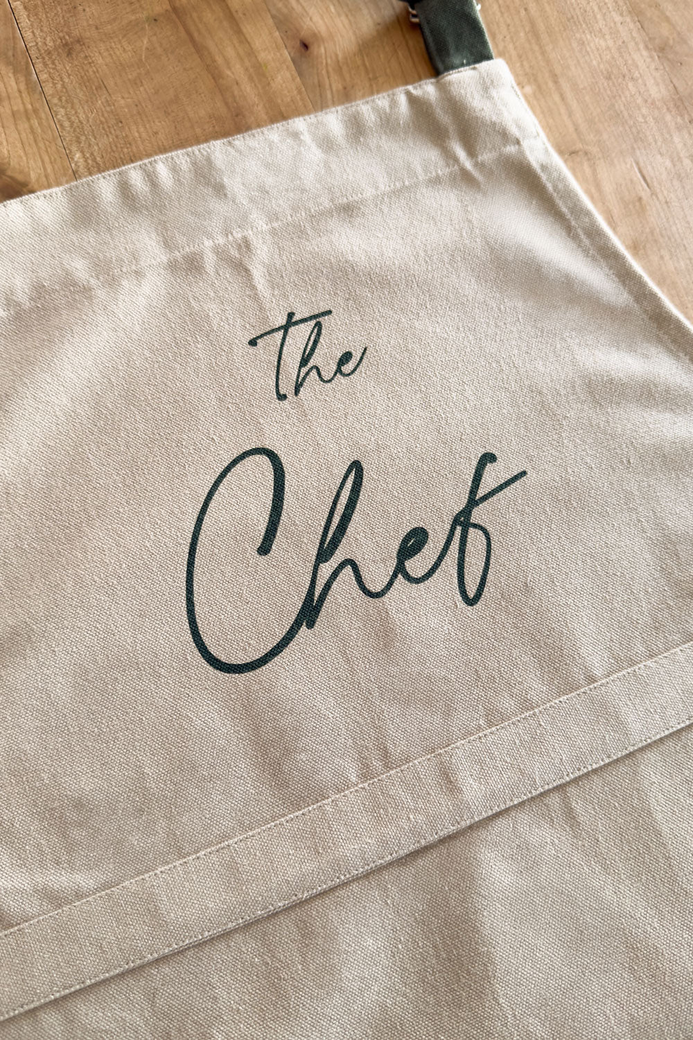 Detalle Mensaje Delantal "The Chef" Cristina Oria