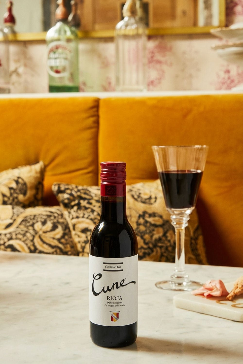 Botella Benjamín De Vino Cune Tinto Rioja Cristina Oria 