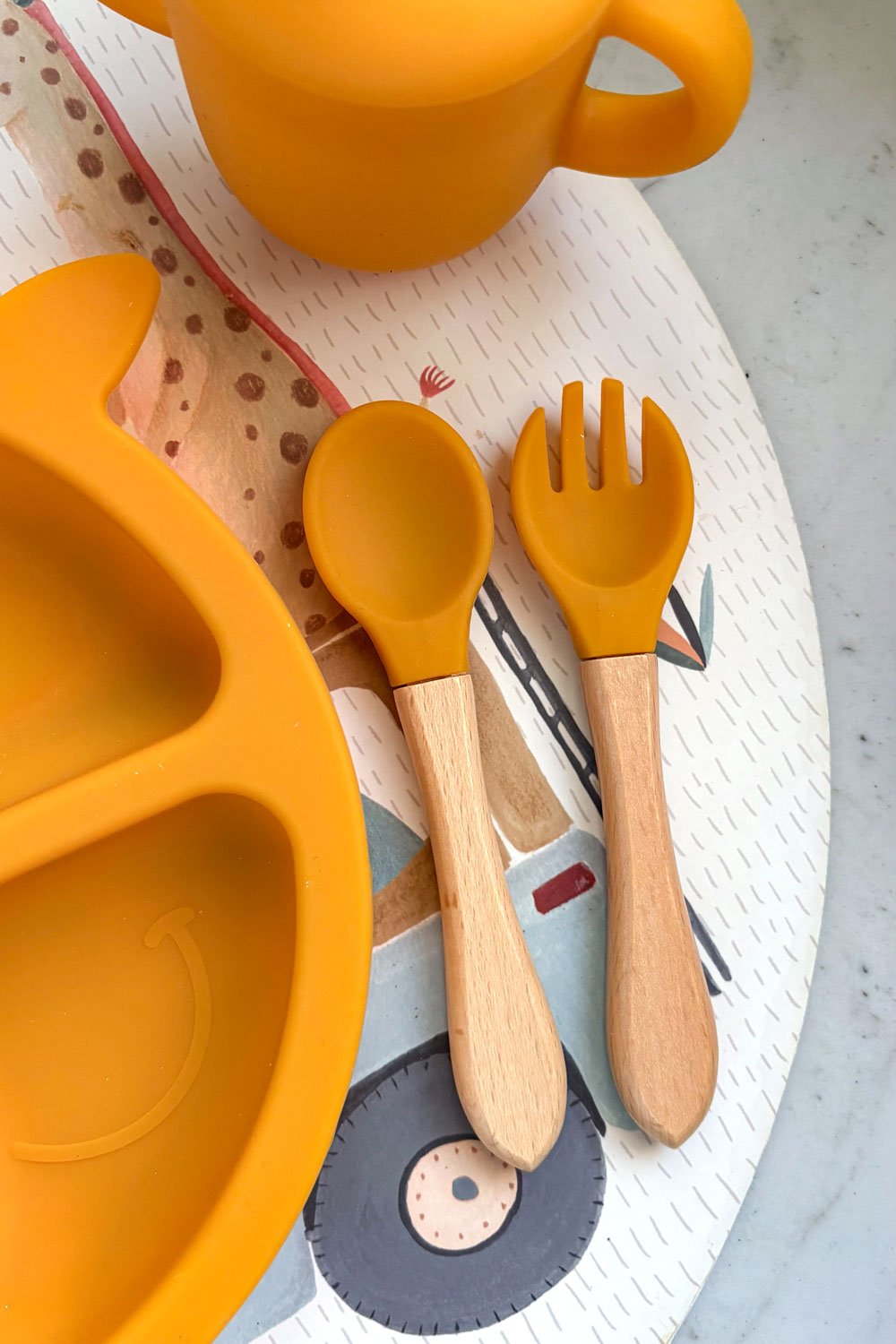 Juego De Dos Cubiertos De Silicona Mostaza Cristina Oria 