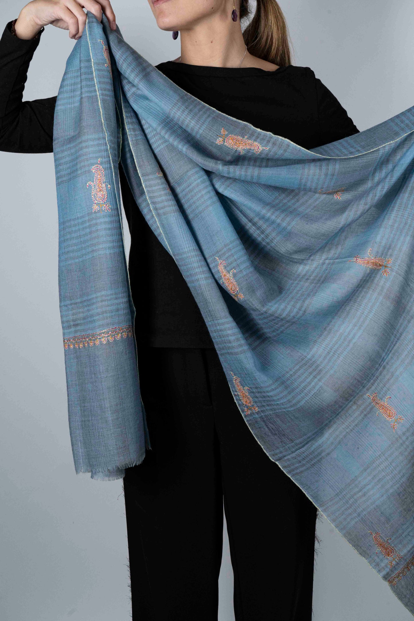 Pashmina Lisa Con Bordado