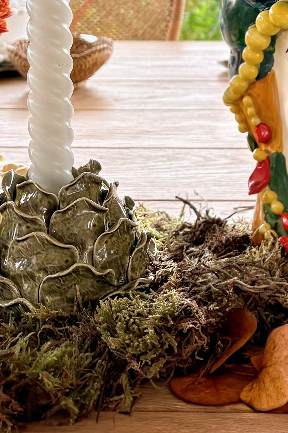 Detalle Portavelas Artesanal Con Diseño De Alcachofa Verde 8,5 Cm Cristina Oria