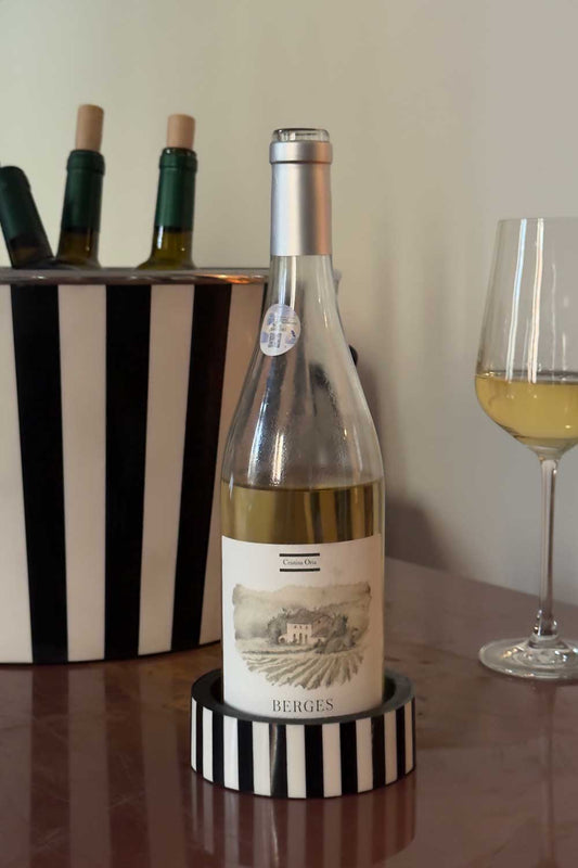 Posa Botellas De Resina Con Diseño De Rayas Blancas Y Negras