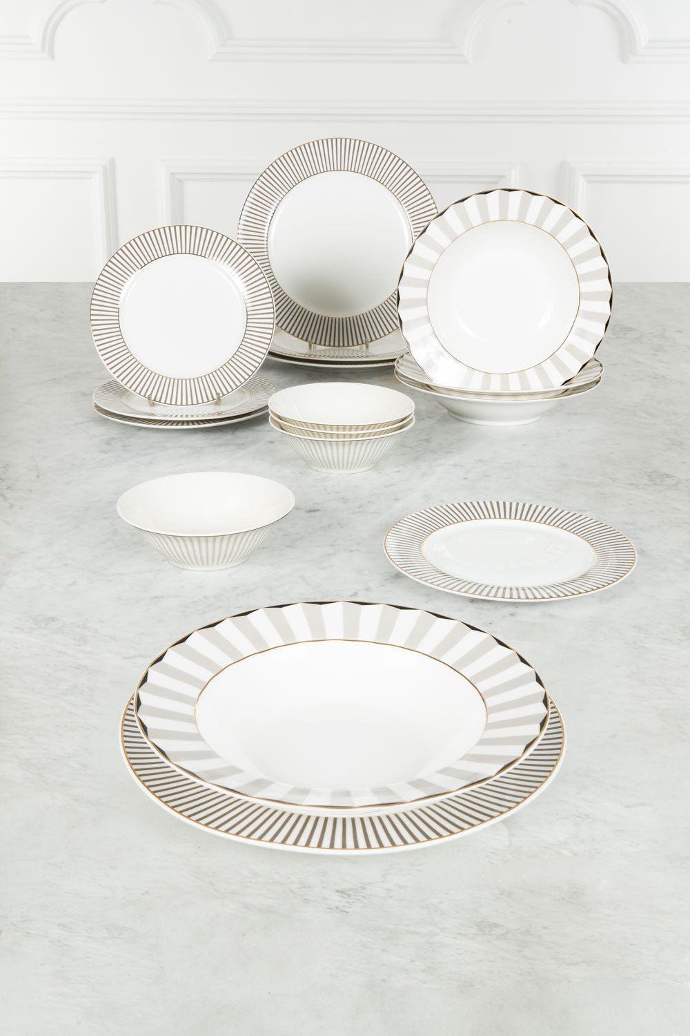 Vajilla Blanca Y Gris Con Cuencos 4 Personas Cristina Oria