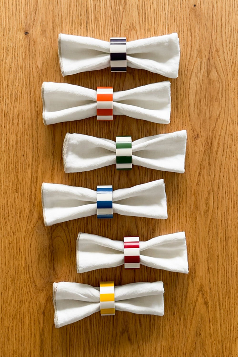 Set 6 Servilleteros De Colores De Madera Y Resina Cristina Oria