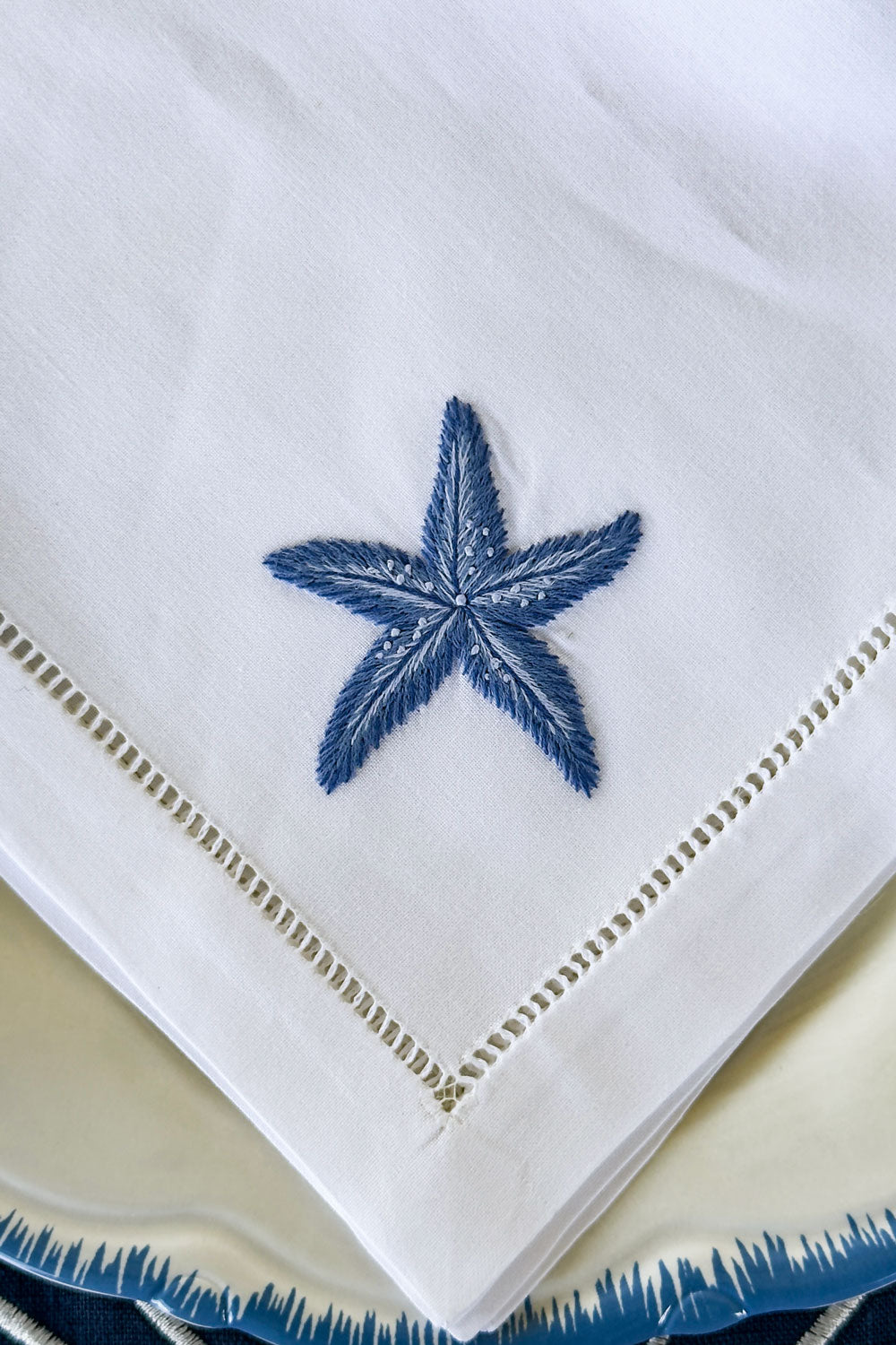 Estrella Detalles Set De 6 Servilletas Bordadas A Mano Con Diseño de Animales Marinos Cristina Oria