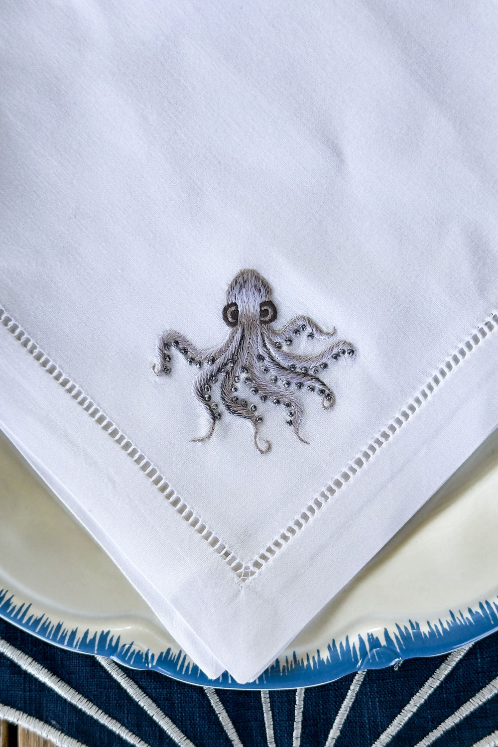 Pulpo Detalles Set De 6 Servilletas Bordadas A Mano Con Diseño de Animales Marinos Cristina Oria