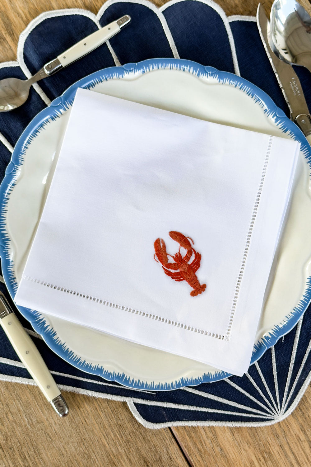 Langosta Set De 6 Servilletas Bordadas A Mano Con Diseño de Animales Marinos Cristina Oria