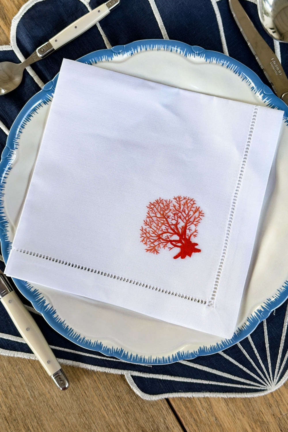 Coral Set De 6 Servilletas Bordadas A Mano Con Diseño de Animales Marinos Cristina Oria