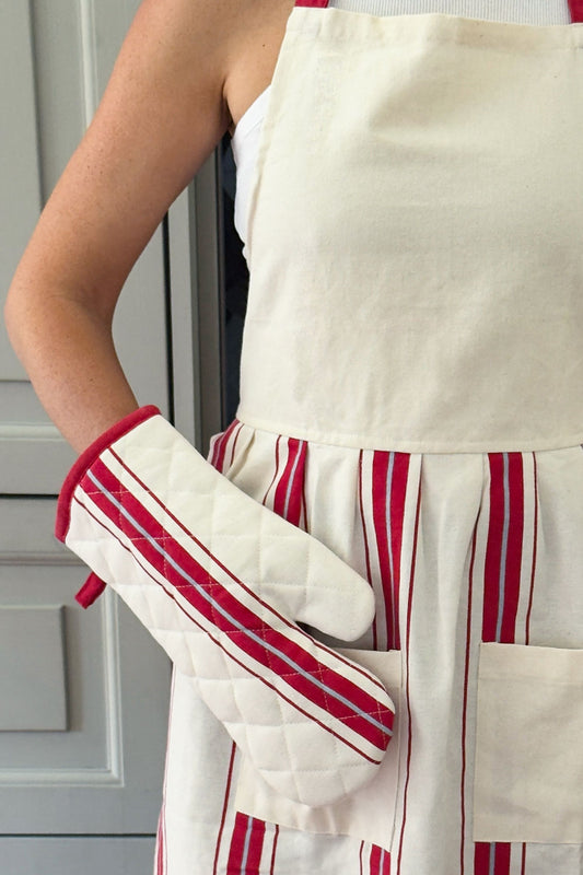 Set Delantal & Manopla Cocotte Rayas Rojas Cristina Oria