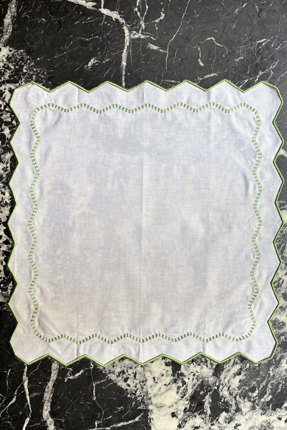 Zoom Servilleta Con Borde Zigzag Blanco Y Verde Cristina Oria